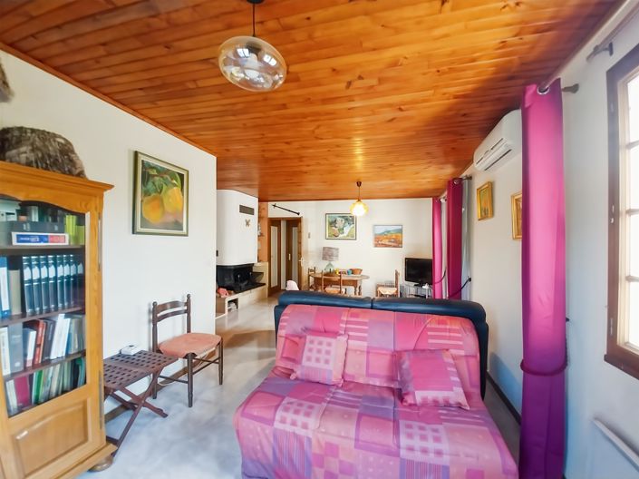 Image No.4-2 Bed House for sale