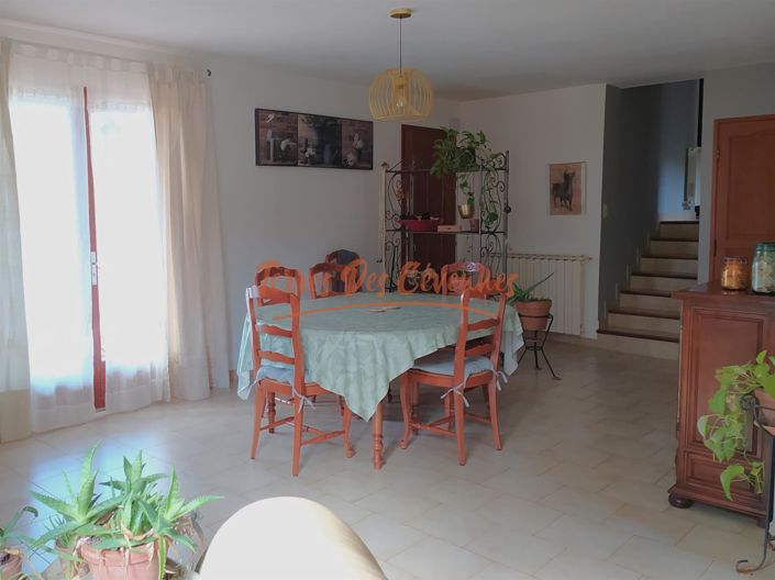 Image No.3-3 Bed House for sale