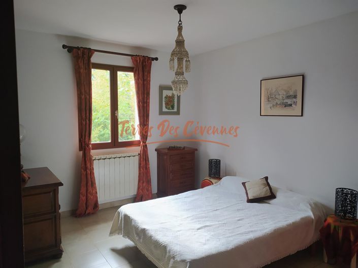 Image No.5-3 Bed House for sale