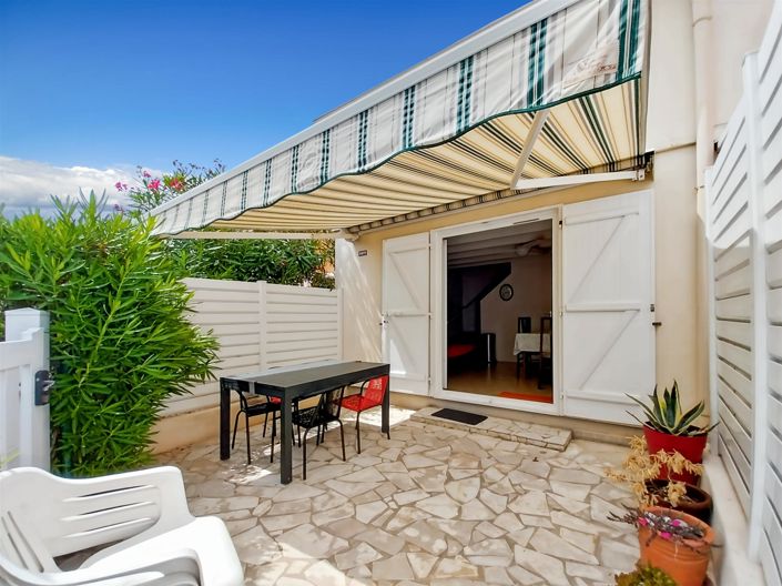 Image No.11-2 Bed House for sale