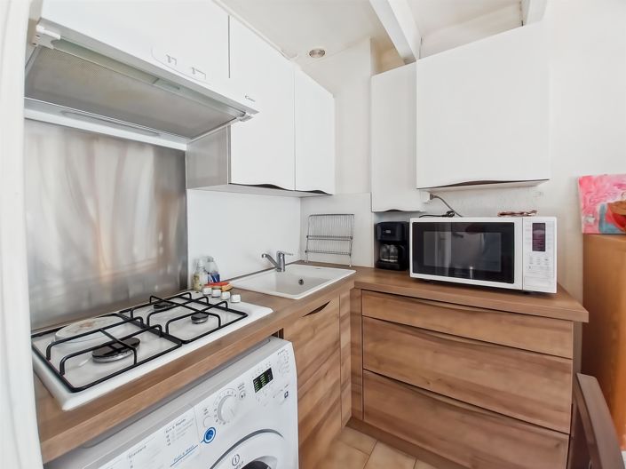 Image No.5-2 Bed House for sale