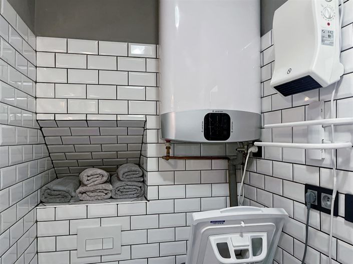 Image No.6-2 Bed House for sale