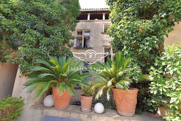 Image No.6-Propriété de 9 chambres à vendre à Lambesc