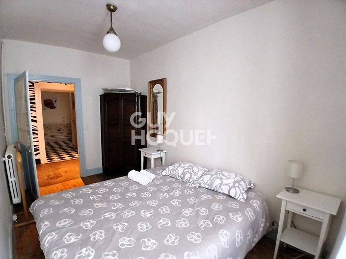 Image No.11-7 Bed House for sale