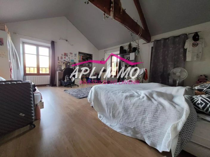 Image No.4-4 Bed House for sale