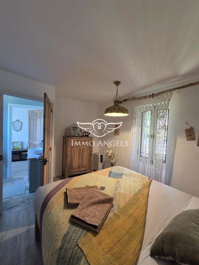 Image No.10-6 Bed House for sale