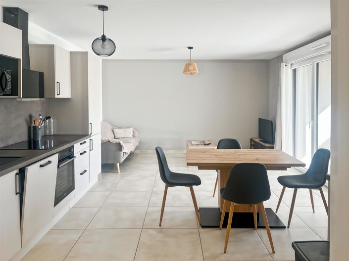 Image No.5-2 Bed Apartment for sale