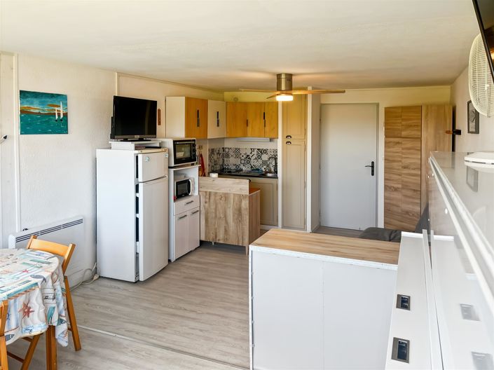 Image No.4-Apartment for sale