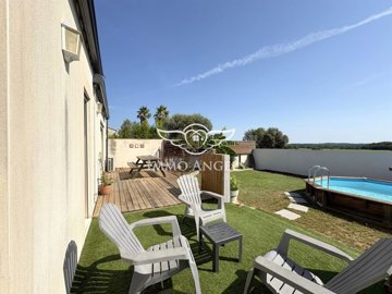 1 - Castries, Maison