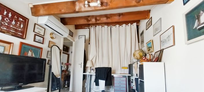 Image No.6-2 Bed House for sale