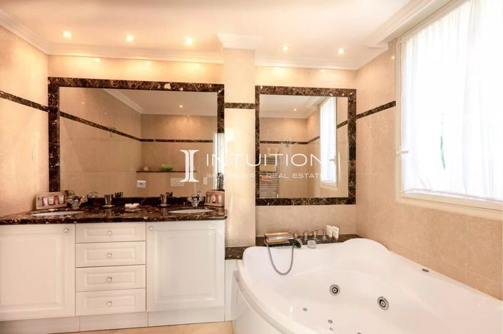 Image No.15-Maison de 5 chambres à vendre à Cannes