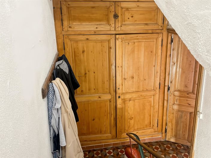 Image No.10-4 Bed House for sale