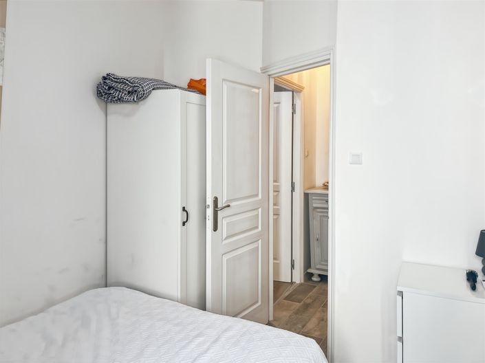 Image No.11-3 Bed House for sale