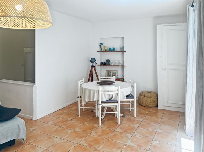 Image No.21-3 Bed House for sale