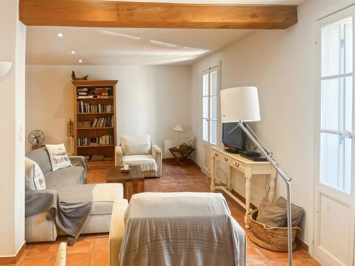 Image No.3-3 Bed House for sale