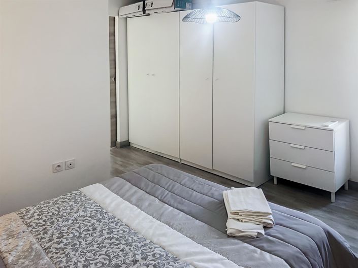 Image No.7-2 Bed House for sale