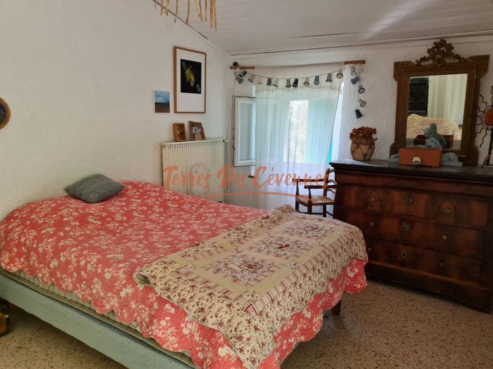 Image No.13-4 Bed House for sale