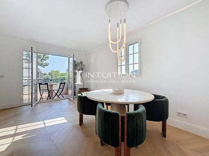 Image No.2-Appartement de 2 chambres à vendre à Saint-Laurent-du-Var