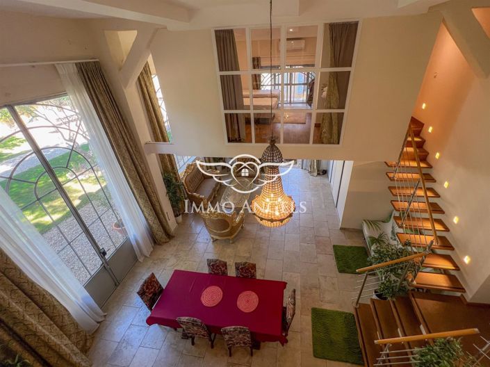 Image No.19-24 Bed Property for sale