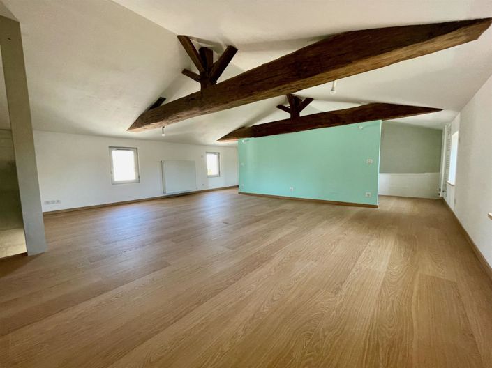 Image No.12-4 Bed House for sale