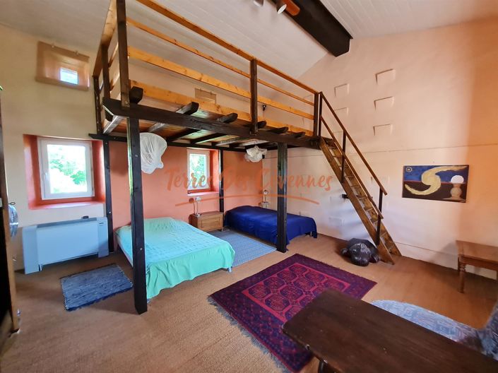 Image No.13-8 Bed House for sale