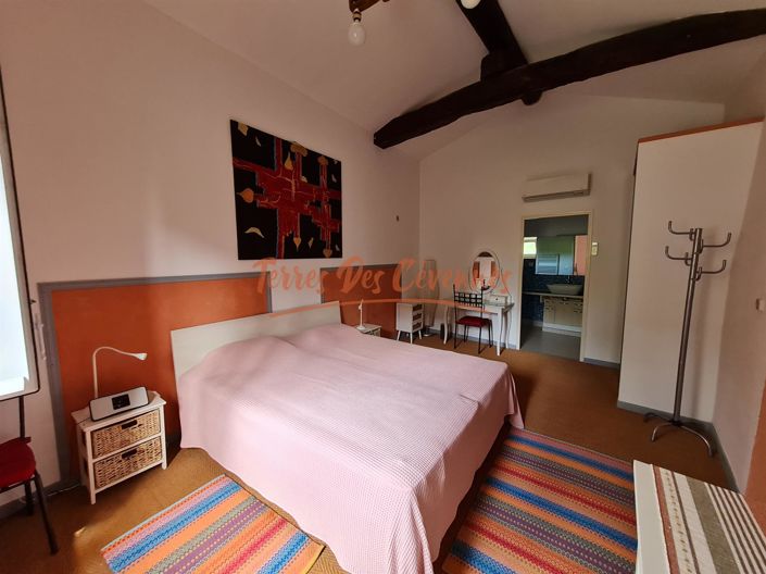 Image No.16-8 Bed House for sale