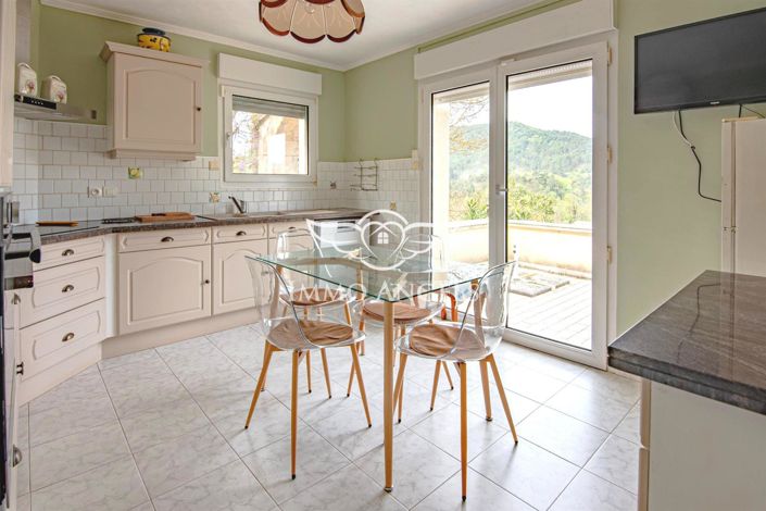 Image No.2-Maison de 4 chambres à vendre à Saint-Paul-le-Jeune