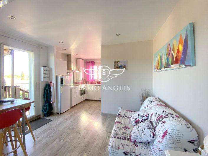 Image No.13-7 Bed House for sale