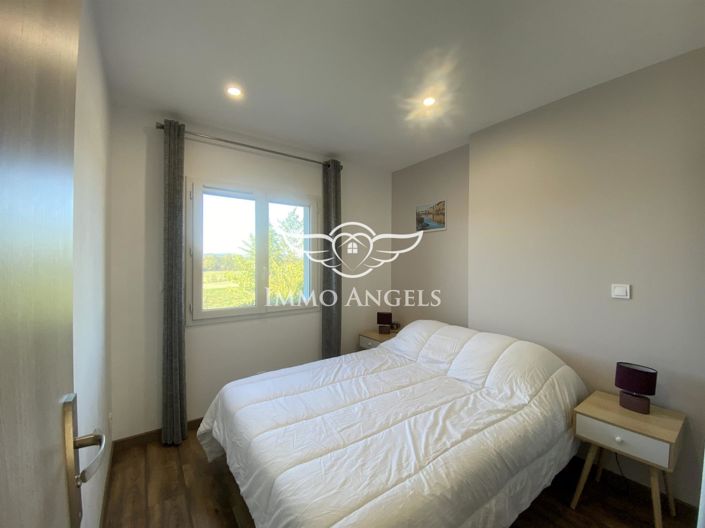 Image No.14-7 Bed House for sale