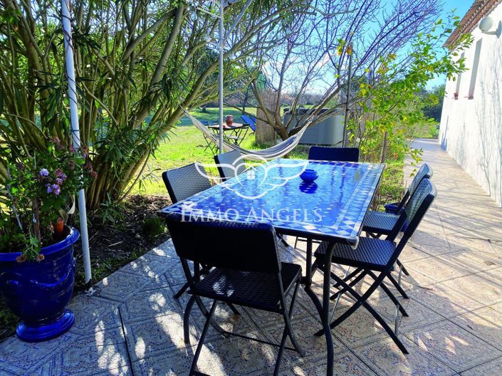 Image No.9-8 Bed House for sale