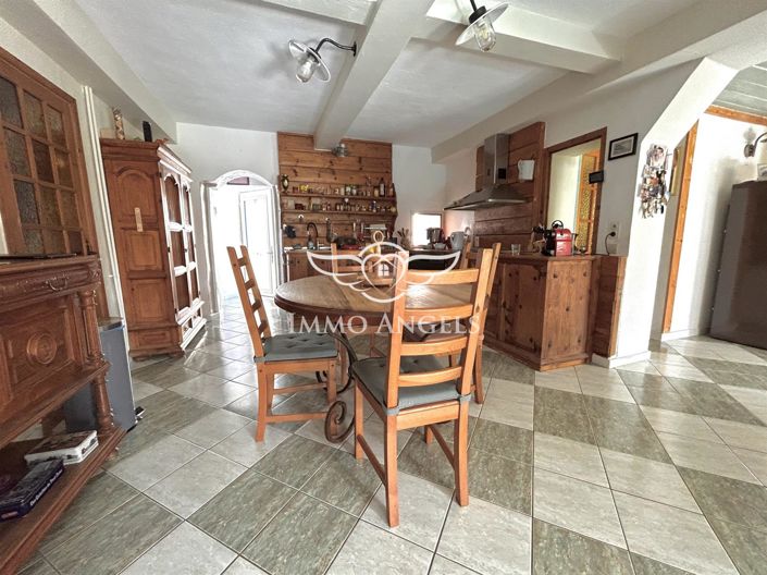 Image No.6-3 Bed House for sale