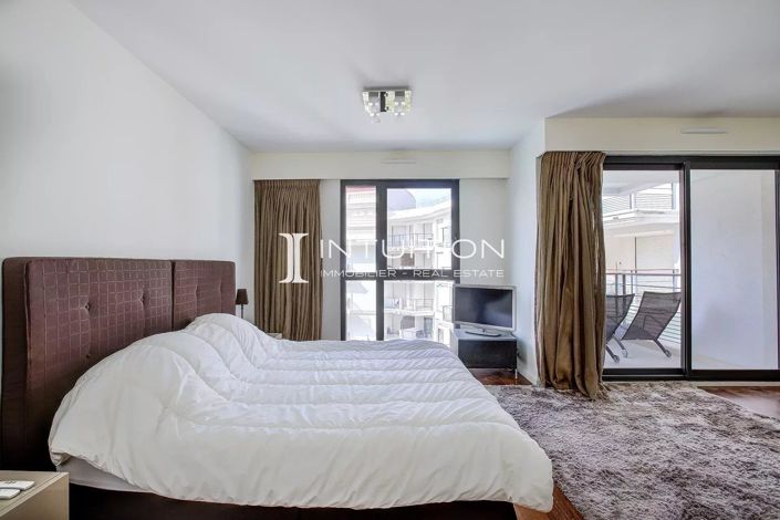 Image No.9-Appartement de 2 chambres à vendre à Cannes