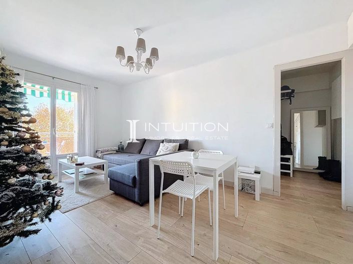 Image No.4-Appartement de 1 chambre à vendre à Cannes