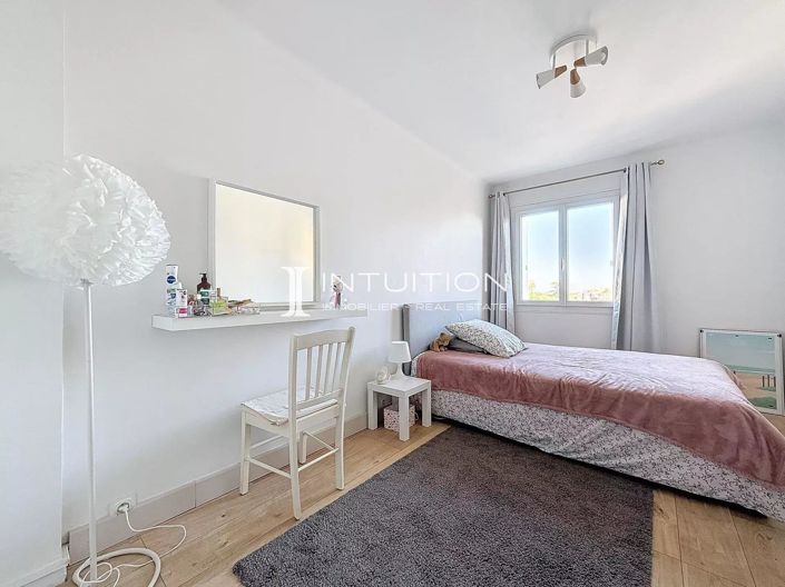 Image No.9-1 Bed Apartment for sale