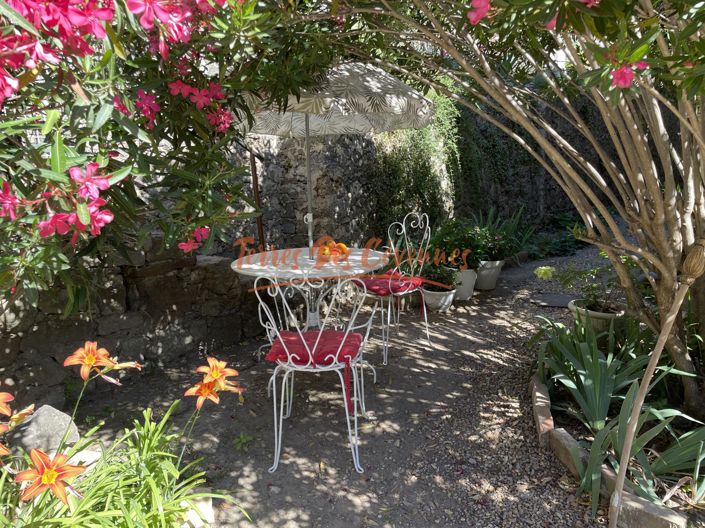 Image No.12-4 Bed House for sale