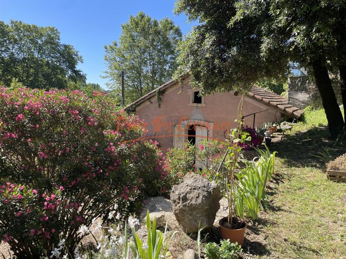 Image No.2-4 Bed House for sale