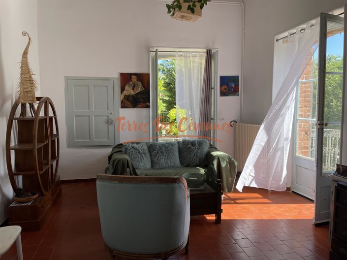 Image No.4-4 Bed House for sale