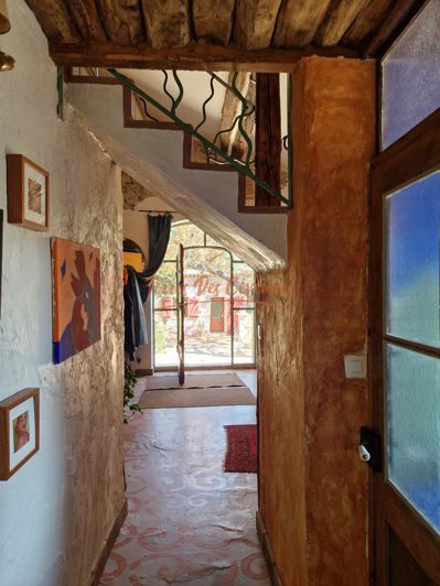 Image No.6-3 Bed House for sale