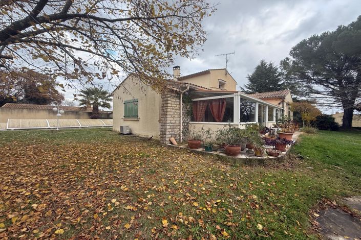 Image No.2-4 Bed House for sale