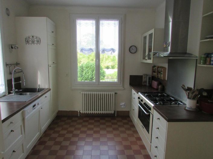 Image No.7-Maison de 4 chambres à vendre à Cherisy