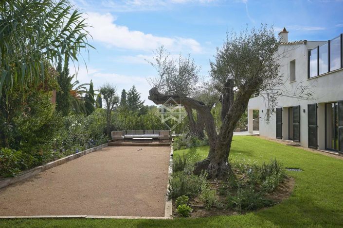 Image No.18-5 Bed House for sale