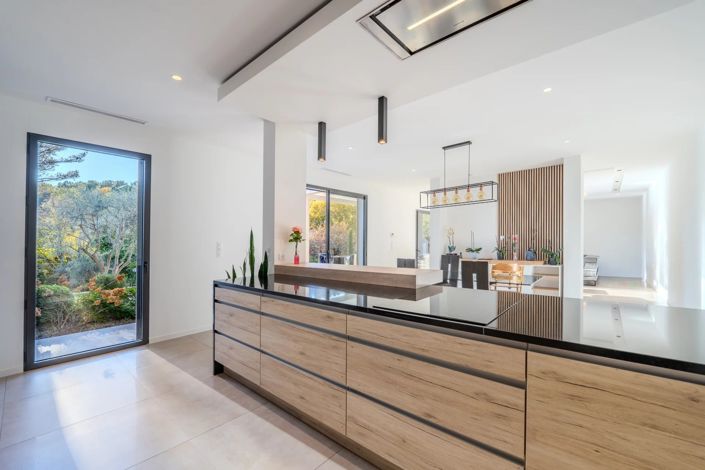 Image No.5-4 Bed House for sale