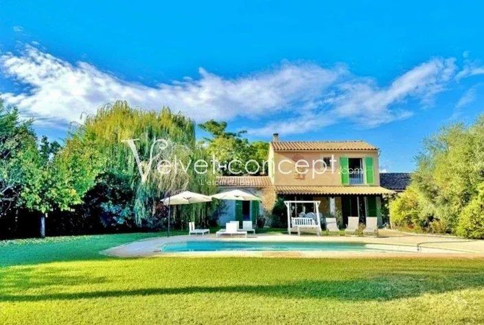 Image No.2-4 Bed House for sale