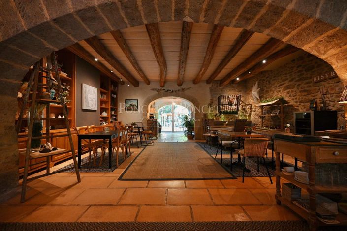 Image No.10-7 Bed House for sale