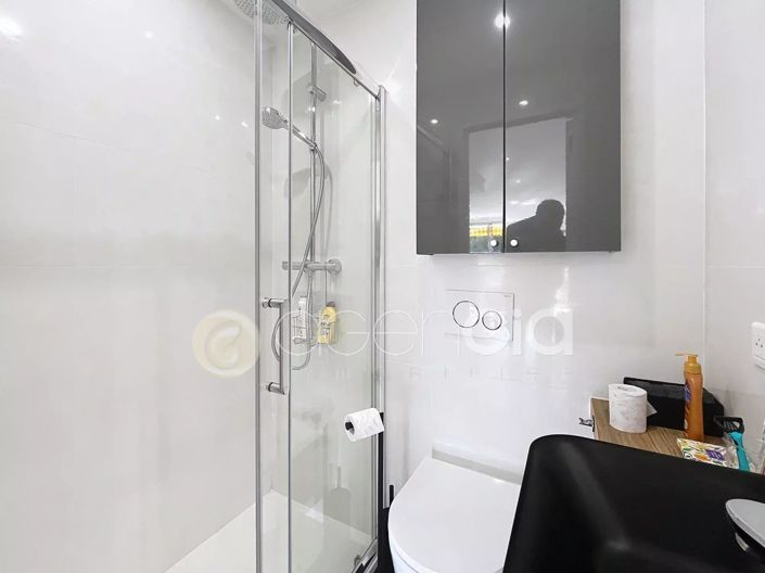 Image No.10-3 Bed Apartment for sale