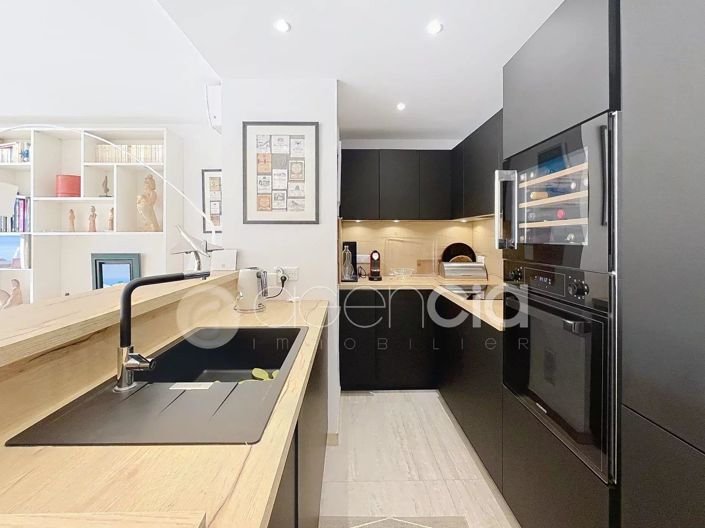 Image No.7-3 Bed Apartment for sale