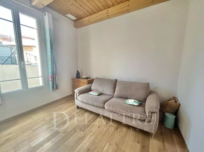 Image No.6-4 Bed House for sale