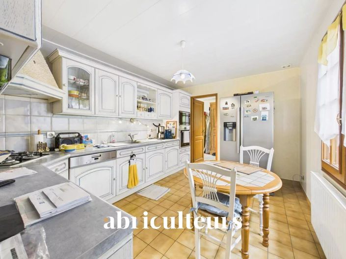 Image No.7-3 Bed House for sale