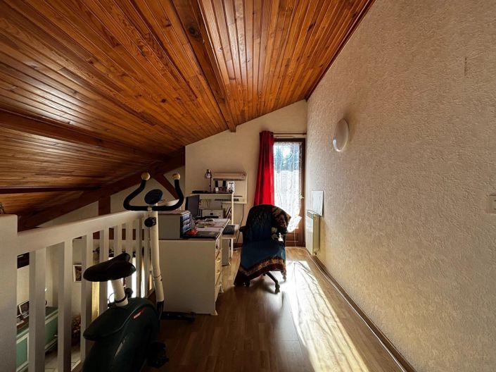 Image No.11-4 Bed House for sale