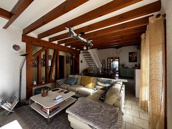 Image No.2-4 Bed House for sale